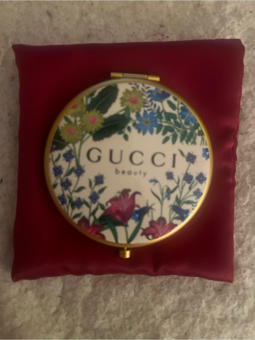 Gucci Compact Mirror - Picture 2 of 13